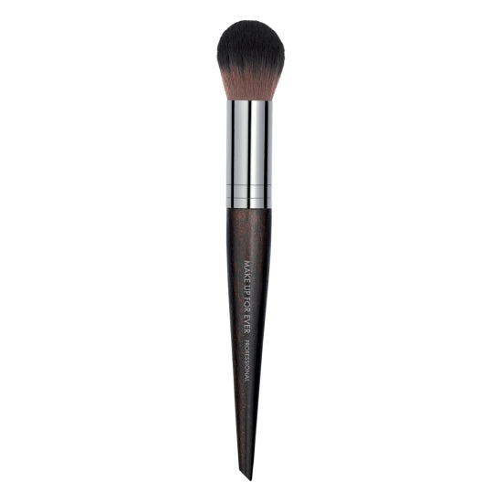 Highlighter Brush - Medium - 152 MAKE UP FOR EVER - Backstage Cosmetics Canada