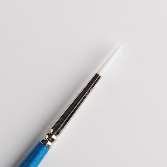 Round Brush #3 (Maayke) Superstar - Backstage Cosmetics Canada