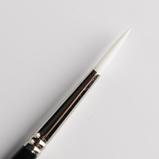 Round Brush #5 (Maayke) Superstar - Backstage Cosmetics Canada