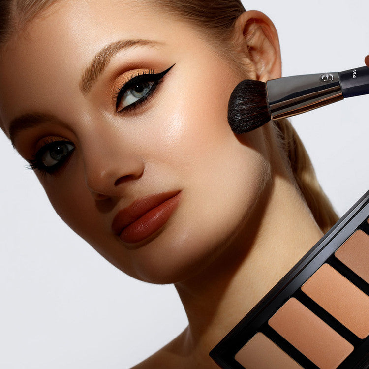 P55 - Angled Contour Brush