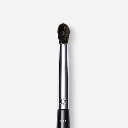 S33 - Medium Tapered Eye Contour Brush