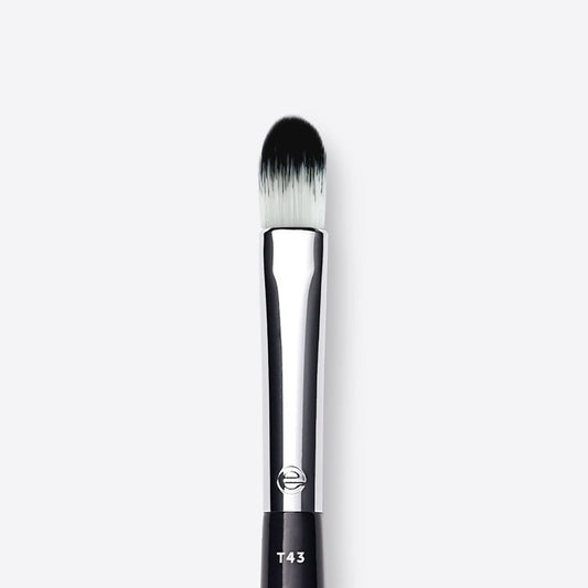 T43 - Medium Flat Eye Brush