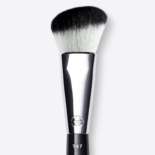 T47 - Angled Foundation Brush