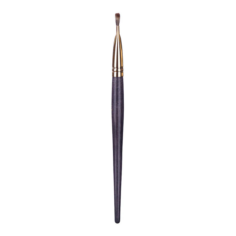 220 Eyeshadow Finishing Brush
