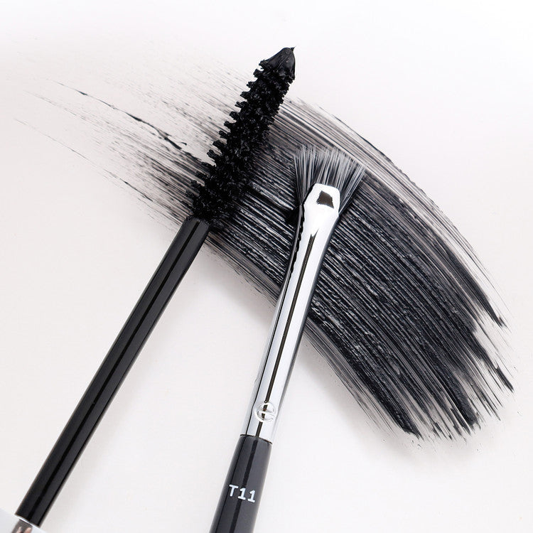T11 - Mascara Fan Brush