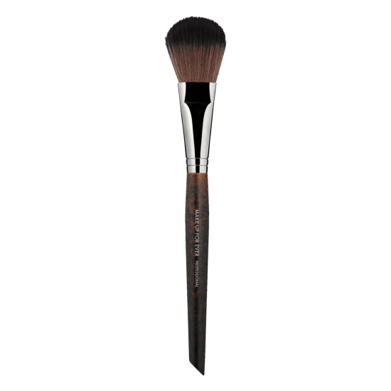 Flat Round Blush Brush - 156 MAKE UP FOR EVER - Backstage Cosmetics Canada
