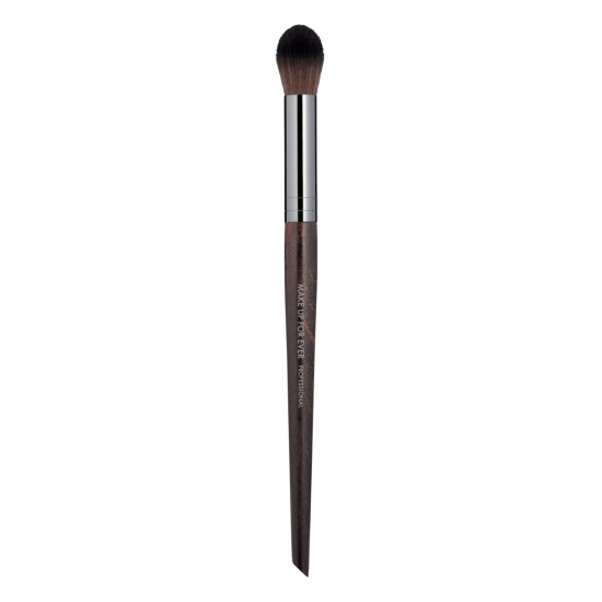 Highlighter Brush - Small - 140 MAKE UP FOR EVER - Backstage Cosmetics Canada